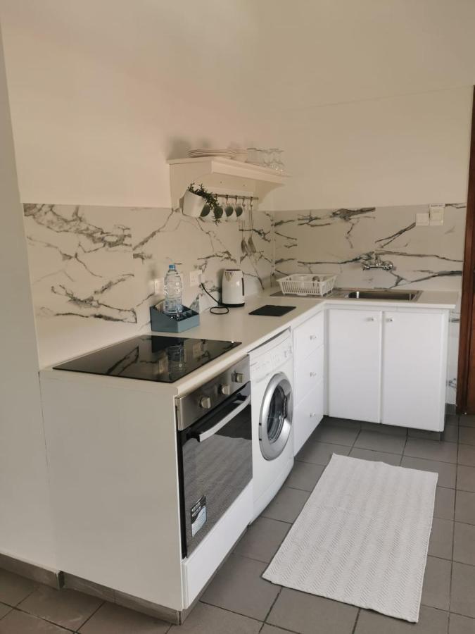 Nostalgia Apts Limassol Ngoại thất bức ảnh